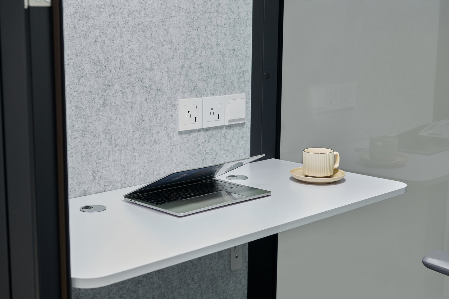 StreamingPods Tall Office Sound Pod Modular Meeting Booth - Large Single Person